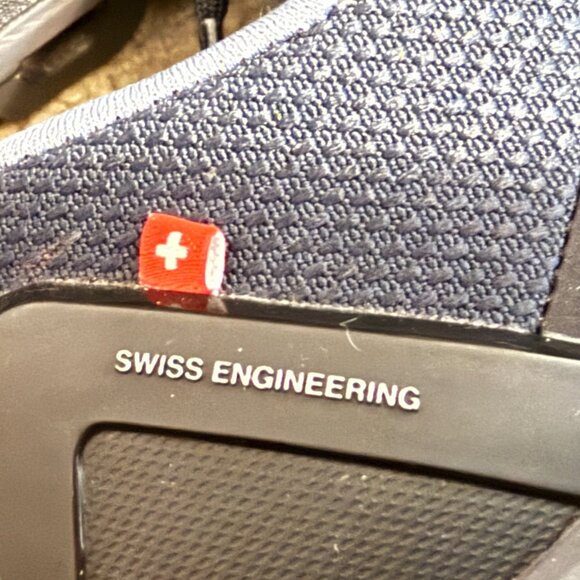 $169 Authentic ON Running Swiss Engineering Women's Black Sneakers Sz.7.5 - Picture 8 of 12